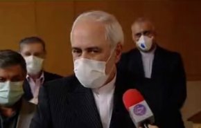 ظریف: در خصوص آینده نظام بین المللی در جهان پسا کرونا در حال فکر و مطالعه هستیم
