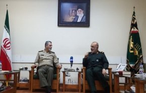 سرلشکر سلامی: ارتش و سپاه در تقویت بازدارندگی و اقتدار کشور لحظه‌ای درنگ نخواهند کرد