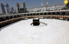 عربستان تعلیق اقامه نماز در حرمین شریفین را تمدید کرد

