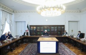 تسهیلات با تضامین ساده و بدون پیچیدگی‌های اداری ارائه شود/ تأکید بر ادامه سیاست‌های اقتصاد مقاومتی و اتخاذ سیاست‌هایی در جهت جهش تولید