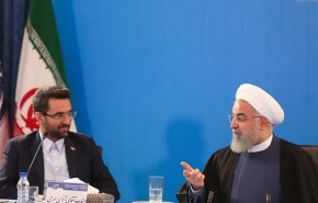 پرداخت 17 میلیون فقره وام بدون مراجعه حضوری به بانک ها، آزمون بزرگ کارآمدی دولت الکترونیک است/ همه دستگاه ها موظف به همکاری در زمینه توسعه دولت الکترونیک در کشور هستند