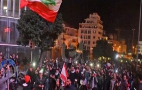 اعتراضات شبانه در طرابلس و چند شهر دیگر لبنان
