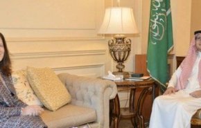 همزمان با تنش در لبنان؛ سفرای عربستان و آمریکا در بیروت با یکدیگر دیدار کردند