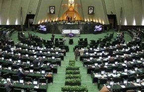 موافقان و مخالفان حذف ۴ صفر از پول ملی/ تبدیل ریال به تومان باعث تقویت پول می‌شود/ حذف چهار صفر قیمت‌ها را افزایش می‌دهد/ ۱۹ کشور دنیا اقدام به حذف صفر از پول‌های ملی کرده‌اند