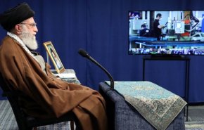رهبر انقلاب: دستمزد عادلانه کارگر و پرداخت بدون تأخیر آن از مسائل بسیار مهم است
