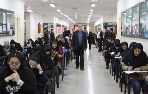 بیش از هزار دانشجوی دکتری دانشگاه آزاد خواهان لغو برگزاری آزمون جامع شدند