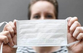 تحذيرات من خطورة ارتداء الكمامات في الصيف لهذا السبب..
