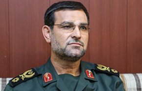 سردار تنگسیری: شناور حامل قاچاق را در دریا به آتش می‌کشیم
