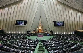 نماینده مجلس: حقوق بازنشستگان باید همسان با کارکنان افزایش یابد