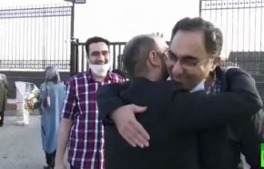 ویدئویی از بازگشت «سیروس عسگری» دانشمند زندانی در آمریکا، به کشورمان