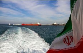 ایران با دور زدن تنگه هرمز از دریای عمان نفت صادر می‌کند
