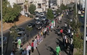 الاردن .. سلسلة بشرية رفضا لخطة الضم ’الإسرائيلية’