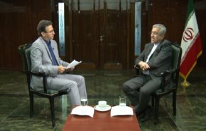 أردكانيان: نهدف لإحیاء صناعة الطاقة الکهربائیة في العراق + فيديو