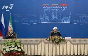 ر وحانی: تنها روند آستانه تنها راه موفق برای حل بحران سوریه است/با قدرت بیشتری از مردم و دولت سوریه حمایت خواهیم کرد/ تروریست‌های آمریکا از منطقه خارج شوند