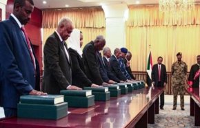۶ وزیر سودانی استعفا کردند/ یک وزیر برکنار شد