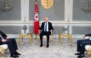 بحران در تونس؛ درخواست سلب اعتماد از رئیس پارلمان پس از استعفای نخست‌وزیر
