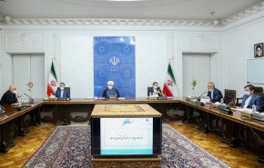 به رغم موانع و مشکلات پیچیده و خاص اقتصادی، کشور توانایی گذر از این شرایط دشوار را دارد
