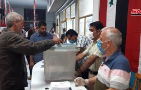 رأی‌دهندگان سوری: برگزاری انتخابات نشان‌‌دهنده پیروزی بر تروریسم است
