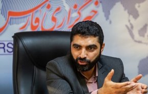 مدیران استقلال و پرسپولیس به جای بداخلاقی نسبت به هم، زمینه ورود به بورس را فراهم کنند
