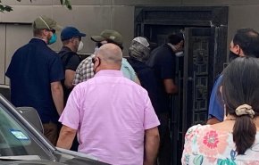 حادثه جدید برای کنسولگری تعطیل شده چین در آمریکا/تصاویر ورود غیرقانونی نیروهای آمریکایی به کنسولگری چین در هیوستون