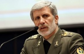 وزیر دفاع: آماده حمایت همه‌جانبه از جبهه مقاومت هستیم
