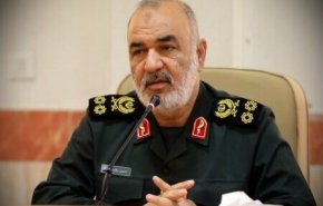 فرمانده کل سپاه: ملت لبنان را در شرایط سخت هرگز تنها نمی‌گذاریم
