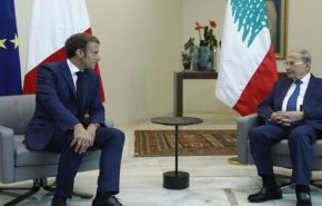 دیدار رئیس جمهور فرانسه با همتای لبنانی خود در بیروت 
