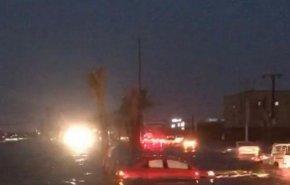 بالفيديو.. سيول جارفة تجتاح شوارع جازان
