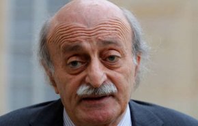 جنبلاط: باید دولت را ساقط کرد!