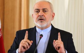 انتقاد ظریف از وزیر خارجه «قانون شکن» آمریکا

