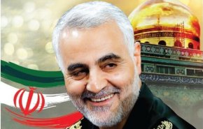 فیلم| ادای احترام به سردار سلیمانی در بین الحرمین