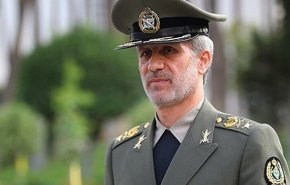 امیر حاتمی: 90 درصد نیازهای تسلیحاتی‌مان را در داخل تولید می‌کنیم/ برد موشک‌های کروز هواپایه به ۱۰۰۰ کیلومتر خواهد رسید
