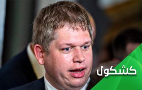 ديمقراطية الغرب..دنماركي يحرق القرآن فتمنحه السويد جنسية!!