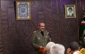 امیر احدی: تسلیحات جذابی برای فروش به دنیا داریم
