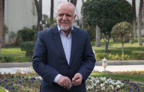 زنگنه: تحریم توسط آمریکا مرا در پیمودن اهداف مصمم‌تر کرد
