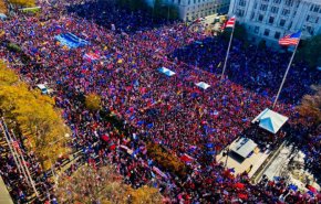 ترامپ: آنتیفا به طرفداران بی‌گناهم حمله کرد/ پلیس کوتاه نیا!