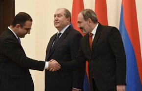 ادامه بحران در دولت ارمنستان/ وزیر اقتصاد هم استعفا کرد

