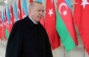 واکنش نمایندگان مجلس به شعرخوانی رجب در باکو