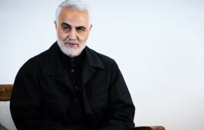 تصاویری دیده نشده از آخرین حضور سردار سلیمانی در دفتر کارش سه روز قبل از شهادت