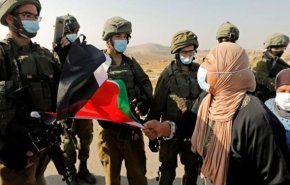 بازداشت شماری فلسطینی در حمله نظامیان صهیونیست به کرانه باختری
