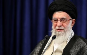 پخش زنده سخنرانی رهبر معظم انقلاب در سالروز قیام ۱۹ دی
