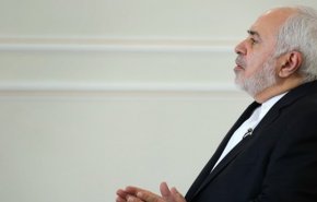 ظریف در یک روز «دو کارته» شد
