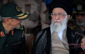 پیام تبریک سرلشکر باقری به رهبر معظم انقلاب در پی برگزاری موفق رزمایش‌های ارتش و سپاه
