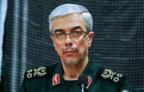 سرلشکر باقری: تهاجمی از طرف دشمنان نخواهد بود/ نیروهای مسلح در ۱۵ روز ۱۰ رزمایش را با اقتدار برگزار کرد
