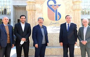 بحث سبل تعزيز التعاون بين مراكز سوريا وايران الطبية والعلاجية
