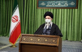 دشمنان در مقابله با جمهوری اسلامی هیچ غلطی نمی‌توانند بکنند/ به نگاه کالایی و ابزاری غرب به زن سراپا اعتراض هستیم