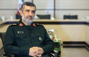 ارتش و سپاه در کنار هم هویت پیدا می‌کنند/ دلیل مخالفت رهبری با خرید تجهیزات نظامی