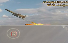 برای نخستین بار؛ نمایش لحظه شلیک موشک نقطه زن از پهپاد کرار در رزمایش اقتدار هوایی فدائیان حریم ولایت