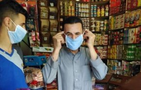  أطباء وخبراء يحسمون جدل ارتداء كمامة واحدة أم اثنين