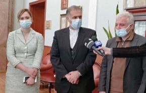 مذاکره با روسیه برای تولید سالانه حداقل ۱۰ میلیون دوز واکسن کرونا در ایران/ ارسال محموله دوم واکسن کرونا از روسیه به ایران؛فردا

